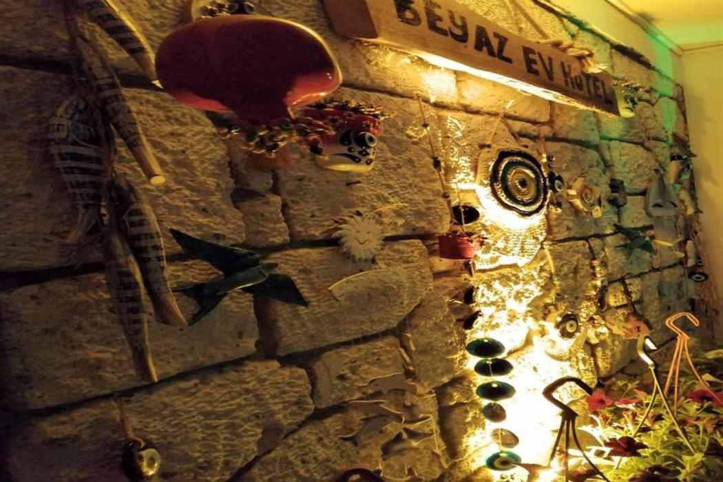Beyaz Ev Hotel Алачати Экстерьер фото