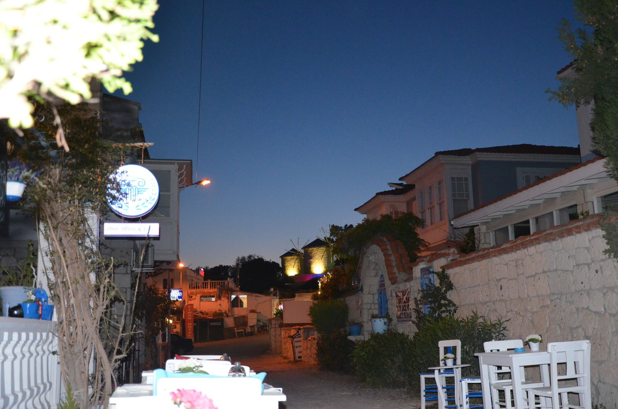 Beyaz Ev Hotel Алачати Экстерьер фото