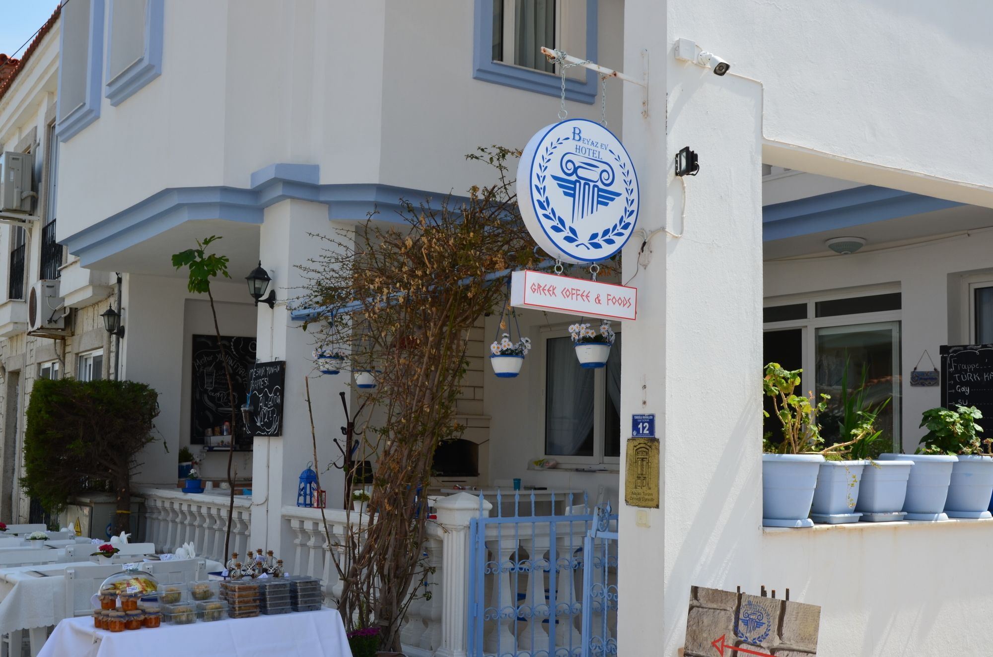 Beyaz Ev Hotel Алачати Экстерьер фото
